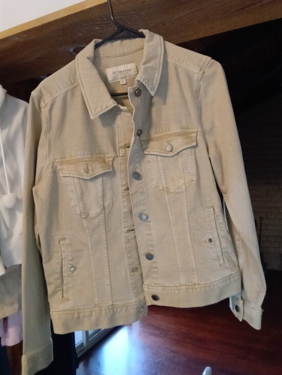 Jackets & Blazers - Jacket